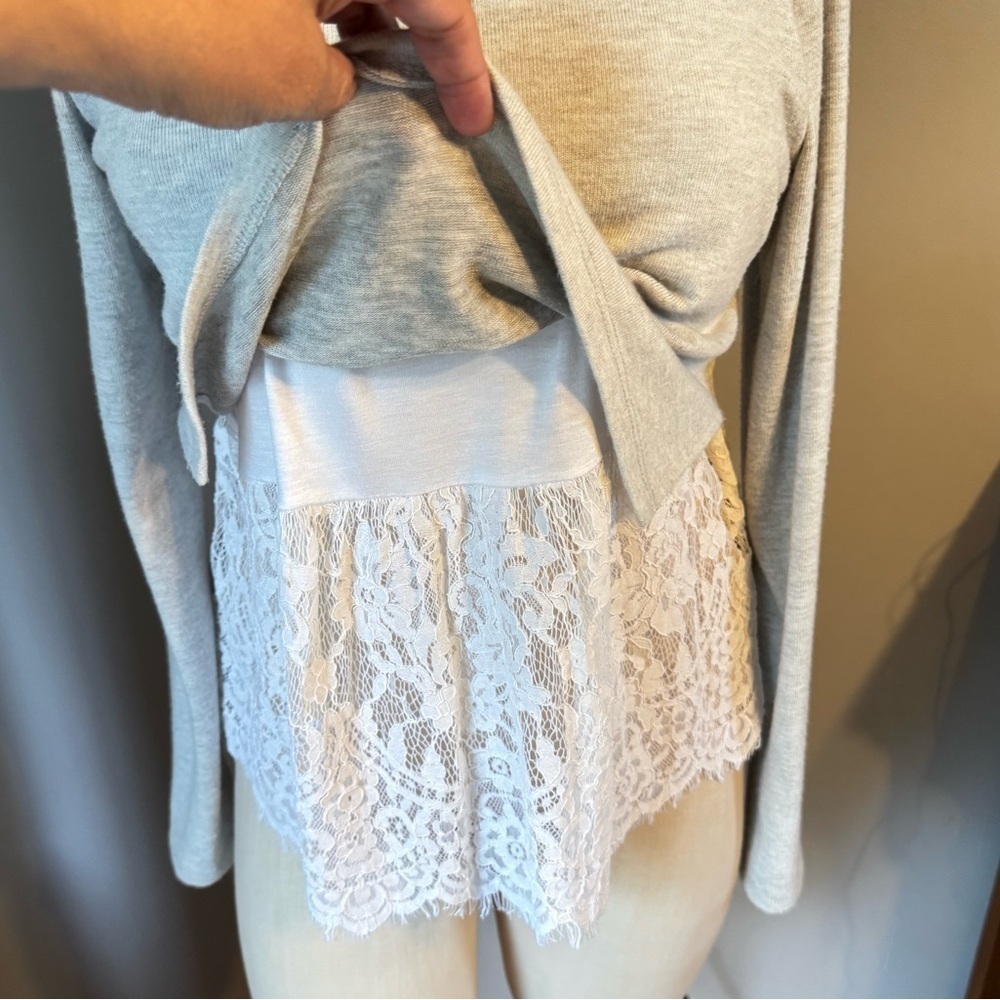 Generation Love Women’s Y2K Long Sleeve Lace Layered Sweater Light Gray Size S - Picture 5 of 10